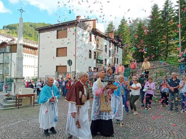 È di nuovo a Scanno il busto reliquiario di San Francesco