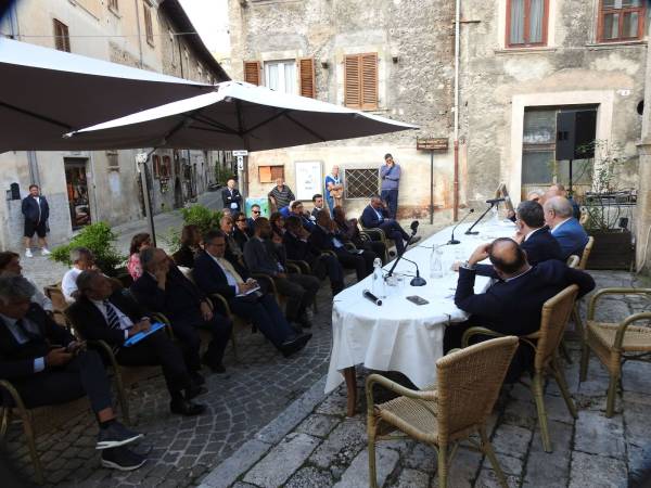 LA TORNANZA: VIAGGIO DELLA MEMORIA VERSO IL FUTURO