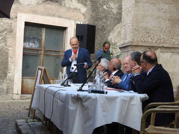 LA TORNANZA: VIAGGIO DELLA MEMORIA VERSO IL FUTURO