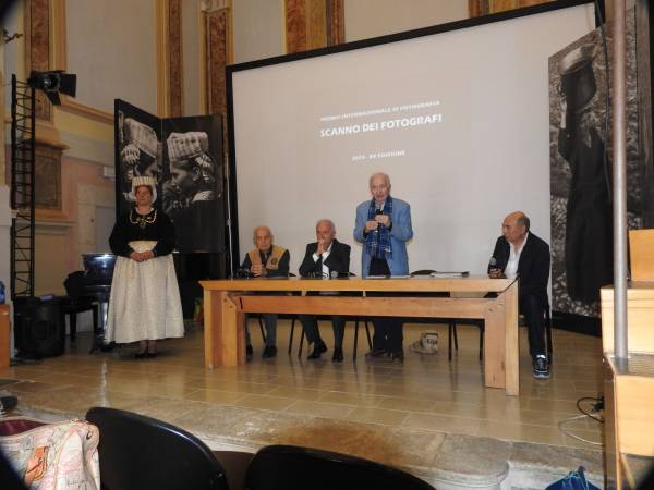 Premiato ieri a Scanno Enrico Speranza vincitore del “Premio Scanno dei fotografi”