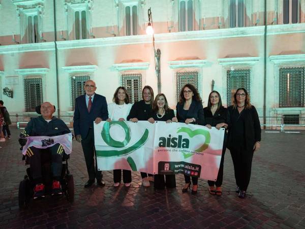 Giornata Nazionale SLA, AISLA: in Abruzzo monumenti in verde