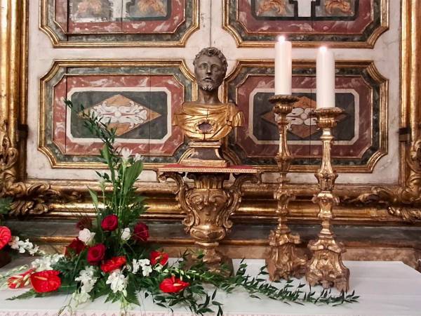 Ieri a Scanno vigilia della  festa di S. Eustachio: la statua del Santo è stata portata dalla sua chiesa a quella parrocchiale