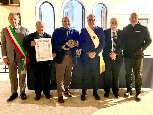 Il nostro Ricardo Lucio Periello ha ricevuto il prestigioso Premio Internazionale “Ora et Labora”