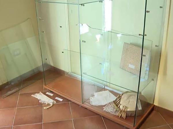 Ladri di merletti al Museo Civico della “Memoria e della Storia di Isernia”