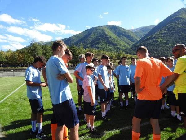 Domani alle ore 15,00 a Villalago  incontro di calcio tra il Grifo di Roma e l’Olympia Ovidiana