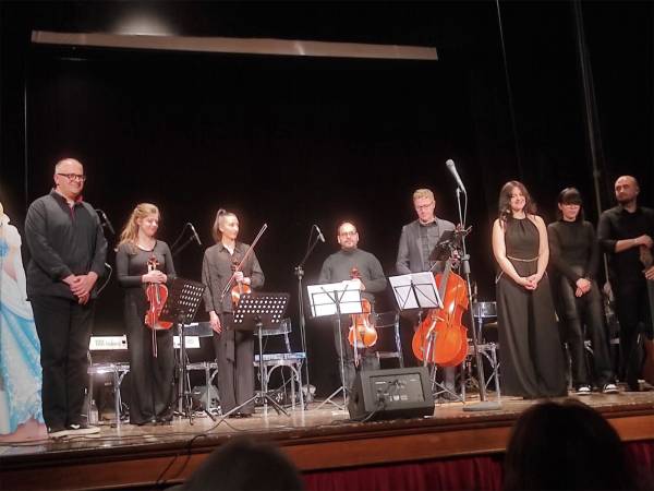 Villa Raspa si accende con le note della Disney: il concerto gratuito della Cartoons Orchestra