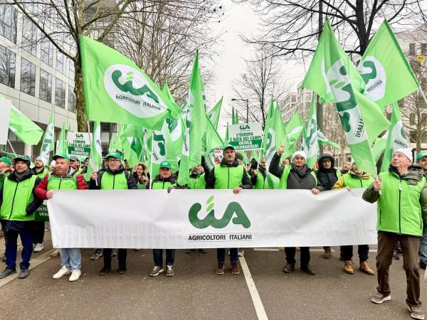 Cia protesta a Strasburgo: a rischio 40mila posti e giro d’affari da 22 mld di zootecnia Made in Italy