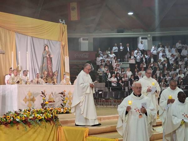 La Chiesa di Sulmona-Valva abbraccia l’Eucaristia: concluso il Congresso Diocesano indetto dal Vescovo Michele Fusco