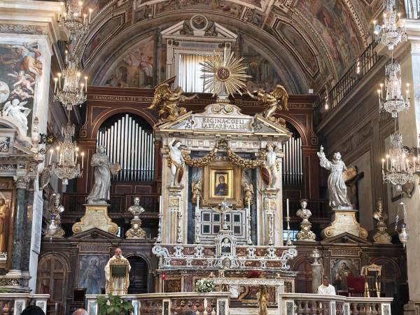 Da Scanno a Roma per far benedire dal Papa l’aureola di San Francesco
