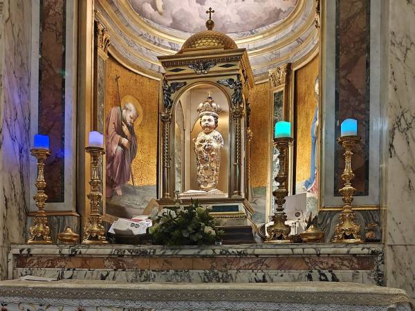 Da Scanno a Roma per far benedire dal Papa l’aureola di San Francesco