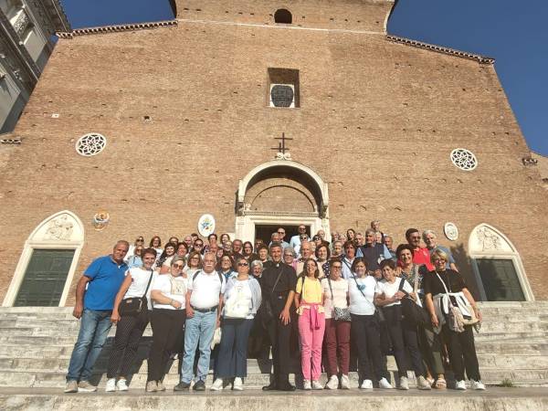 Da Scanno a Roma per far benedire dal Papa l’aureola di San Francesco