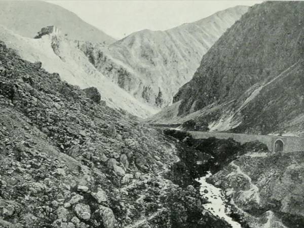 Il Monastero di S. Vincenzo al Volturno possedeva beni nella “Valle de Flaturno”