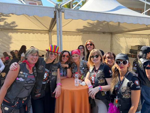 Pescara si è tinta di rosa, 900 partecipanti e 400 motociclette per la 6/a edizione dell’appuntamento della community femminile Harley-Davidson
