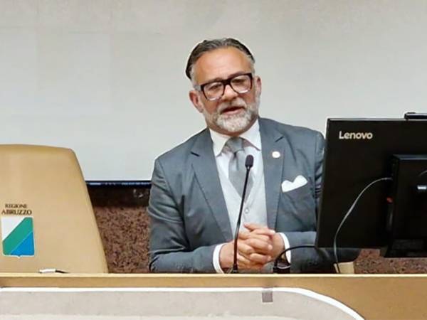 AUGURI AL DOTTOR PATRIZIO SCHIAZZA