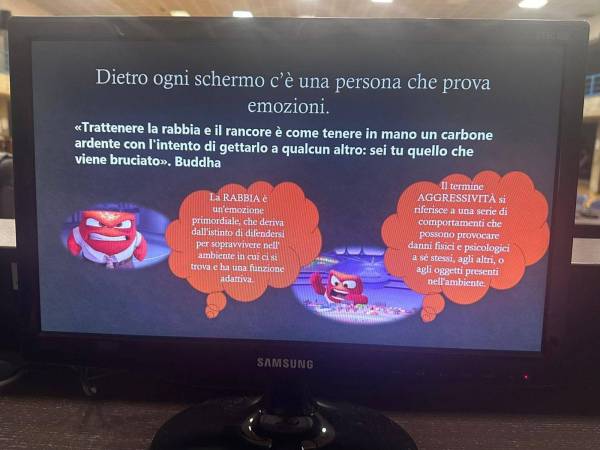 Alla Scuola Savini di Teramo si riflette su bullismo e cyberbullismo con l’autrice Valentina Di Ludovico