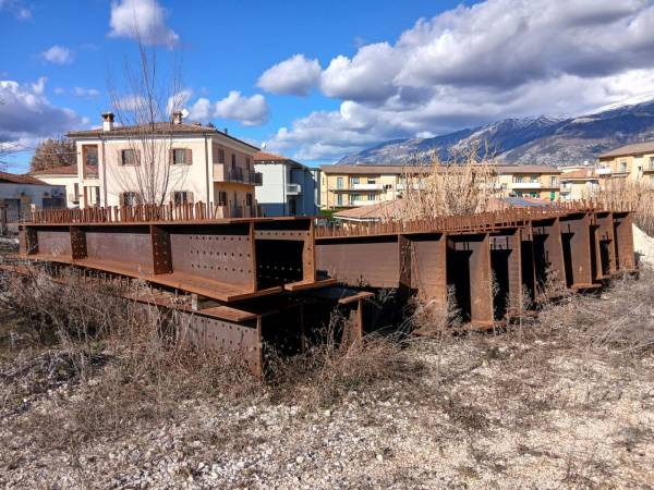 IL PONTE FANTASMA DI VIA GORIZIA:  14  ANNI  DI  INCAPACITA’ DELLA  NOSTRA  CLASSE POLITICA