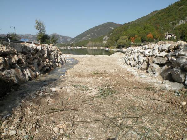 IL FIUME TASSO HA CAMBIATO CORSA NEL SUO ALVEO