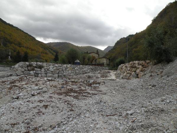 IL FIUME TASSO HA CAMBIATO CORSA NEL SUO ALVEO