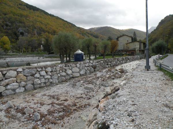 IL FIUME TASSO HA CAMBIATO CORSA NEL SUO ALVEO