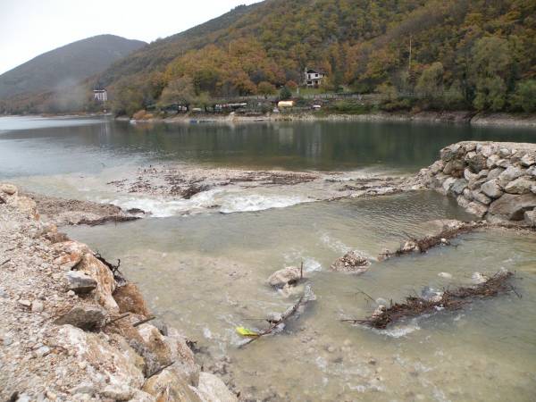 IL FIUME TASSO HA CAMBIATO CORSA NEL SUO ALVEO
