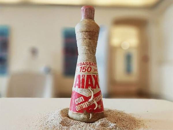 Archeoplastica: in mostra ad Avezzano i "fossili" di plastica recuperati dal mare