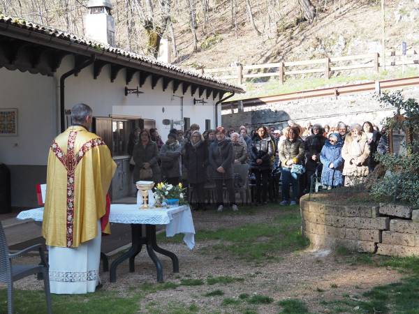 Celebrata a Scanno ai prati dello Chalet del Lago la santa messa dell’Annunciazione