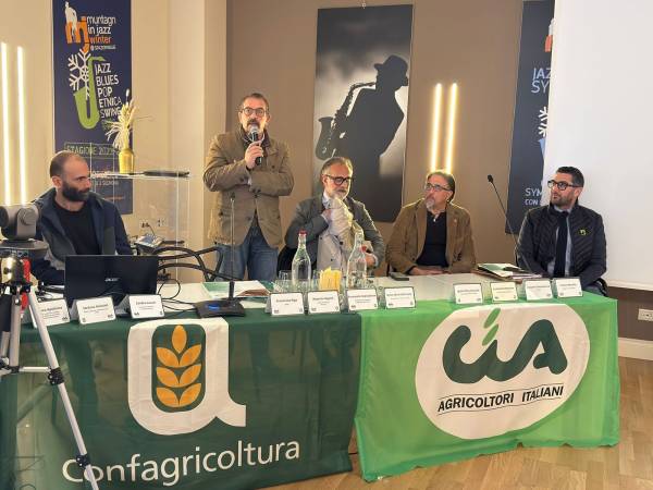 Emergenza cervi in Abruzzo: La situazione è fuori controllo