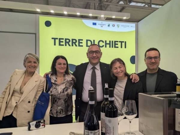 L’Abruzzo a Vinitaly: seconda intensa giornata