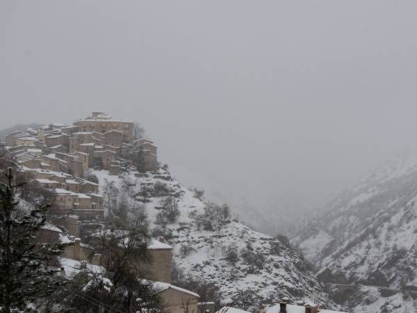 NATALE COL SOLE<br>PASQUA CON LA NEVE