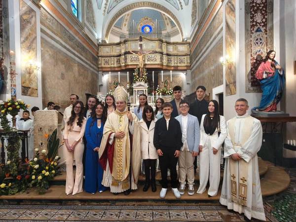 Cresime a Scanno per la prima volta nella chiesa di Sant'Antonio
