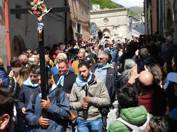 CON COCULLO  TUTTA LA VALLE IN FESTA