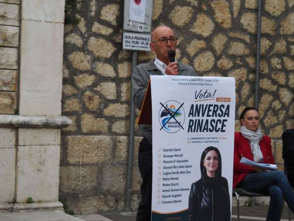 La lista “ANVERSA RINASCE” ha tenuto ieri un incontro pubblico in Piazza Belprato