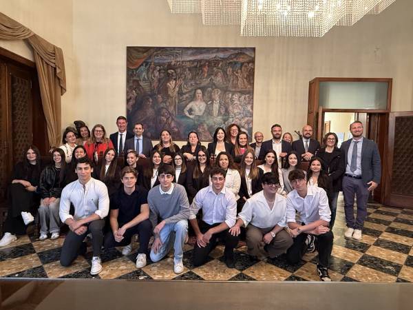 Presentazione della squadra pescarese del torneo nazionale “Dire e Contraddire”