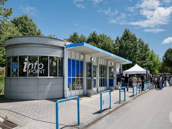 Inaugurato l’Info Point nel Campus di Chieti della “d’Annunzio” <br>Pronta l’app interattiva “Orienta Ud’A”, guida per luoghi e servizi 