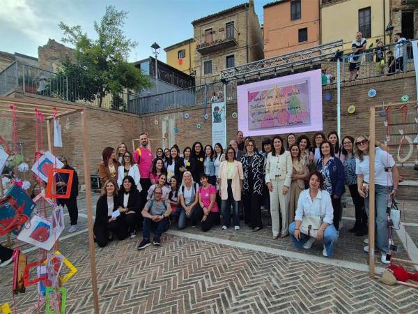 Grande successo di "Spoltore Narra"