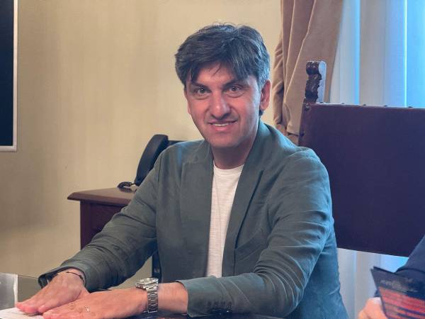 PESCARA, CITTÀ DEI GRANDI EVENTI<br>L’ASS. CREMONESE INVITA LE IMPRESE A COLLABORARE PER IL CARTELLONE