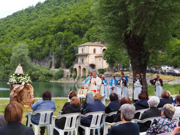Ritorno della Madonna del Lago al suo santuario a conclusione del Mese Mariano