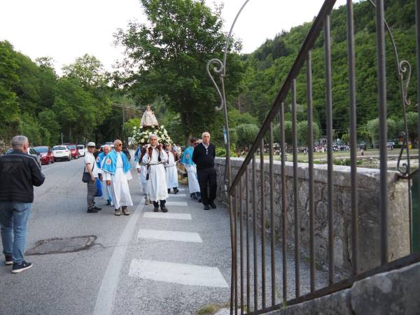 Ritorno della Madonna del Lago al suo santuario a conclusione del Mese Mariano