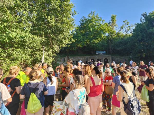 Ennesimo successo per l’Acqua di San Giovanni: oltre 150 partecipanti per riscoprire il legame antico tra uomo e natura