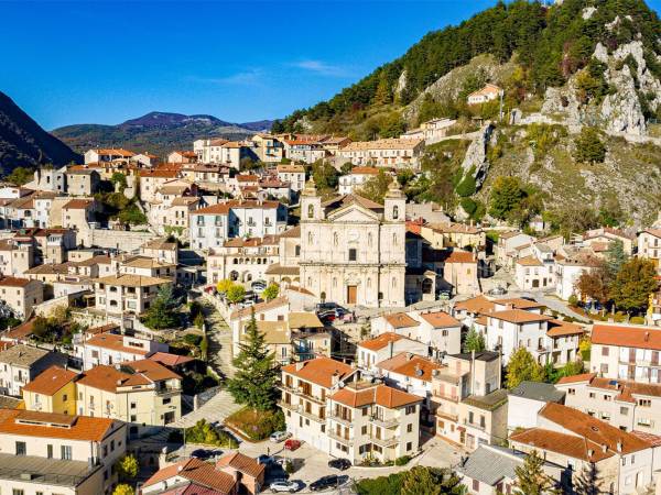 ALTO SANGRO ISOLATO: LA ASL TAGLIA LE VISITE DI INVALIDITÀ A CASTEL DI SANGRO