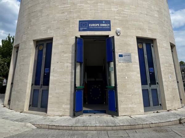  L’Università “Gabriele d’Annunzio” presenta il Centro d’Informazione Europe Direct Chieti 