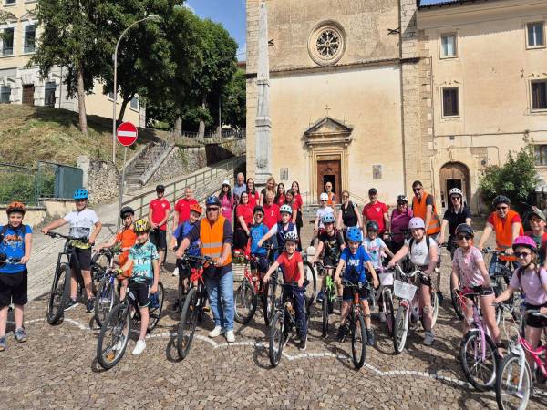 XVI Giornata del donatore a Scanno con la tradizionale passeggiata ecologica