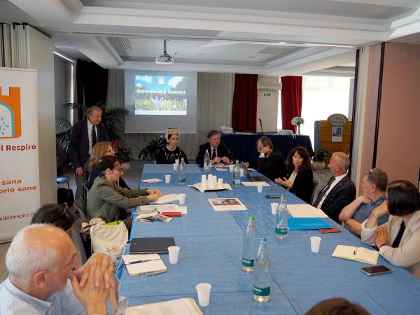 A Scanno cerimonia di firma del “Patto del Respiro”  dei Comuni che hanno aderito alla rete nazionale dei “Borghi del Respiro” per il 2026