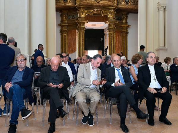 Premio Nazionale Pratola: Un’edizione stellare all’Abbazia del Morrone