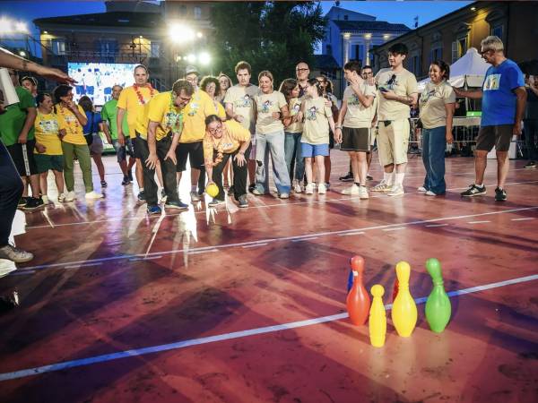 Giochi senza barriere in piazza Martiri a Teramo