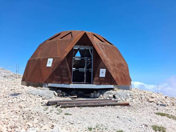 SULLA VETTA DI MONTE AMARO 60 ANNI FA S'INAUGURAVA IL BIVACCO FALCO MAIORANO