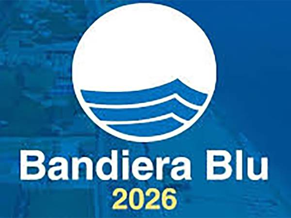 VILLALAGO E SCANNO OGGI RICEVONO LA BANDIERA BLU
