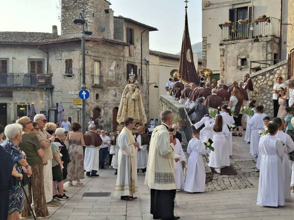 Festeggiata a Scanno la Madonna del Carmine con grande partecipazione di fedeli