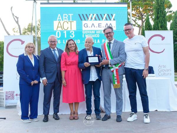 Inaugurata Art in Act 013: a Villa Paris si celebra il mosaico tra memoria, ricerca e futuro