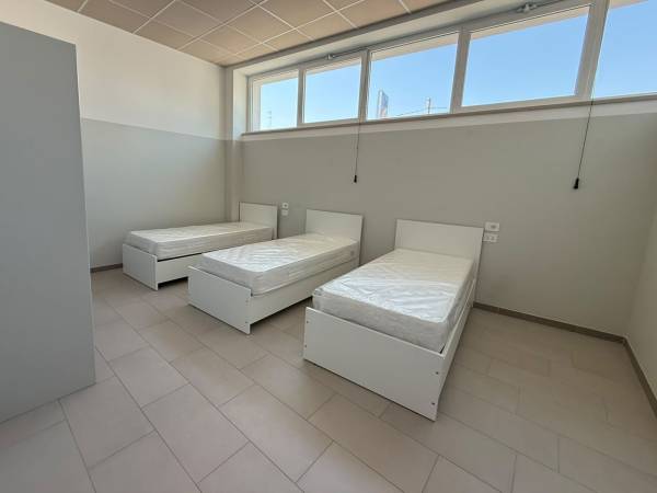 Inaugurata a Pescara la "stazione di posta" in via Ferrari, disponibili anche 24 posti letto per i senza dimora